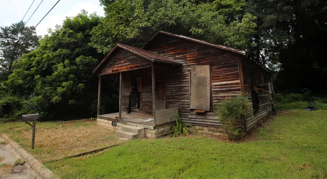 Rundown house in North Carolina
